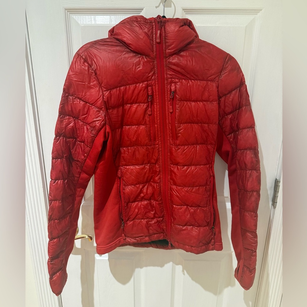 Canada Goose Red jacket fits in own pocket size small
